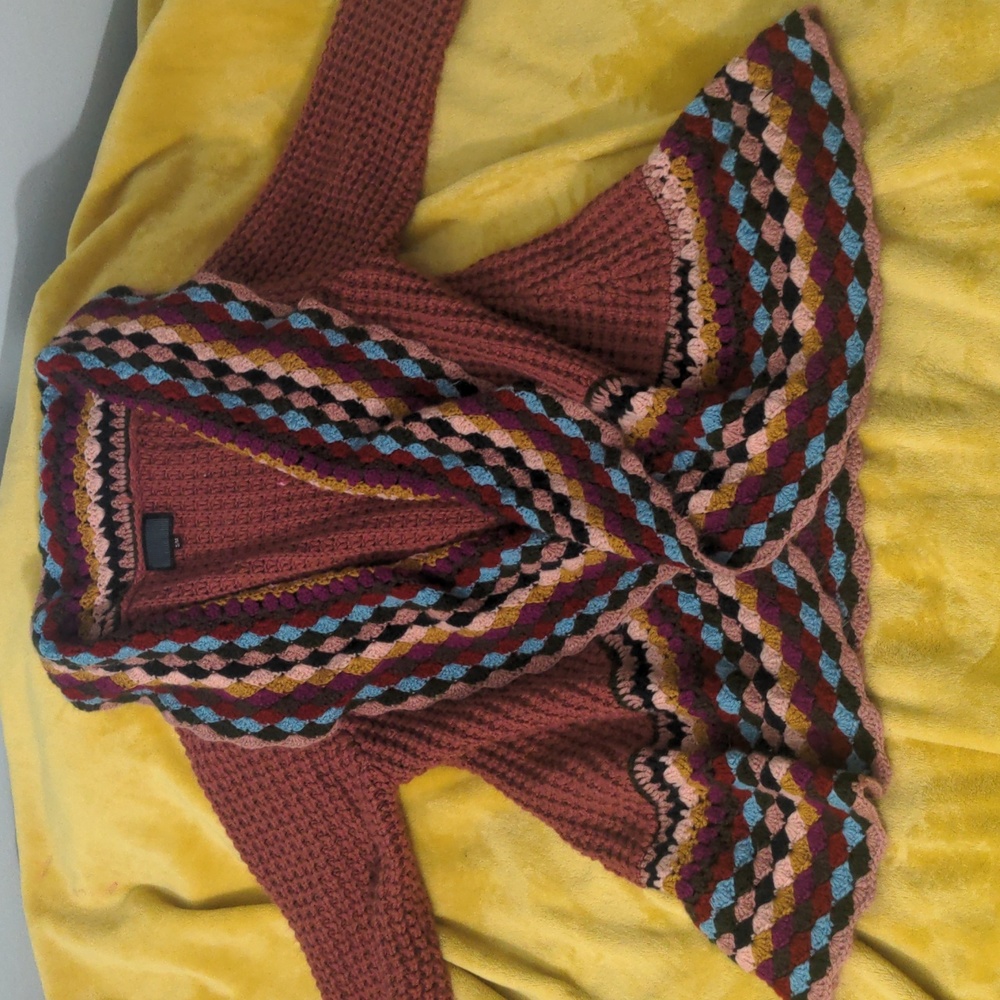 Hippie sweater size medium